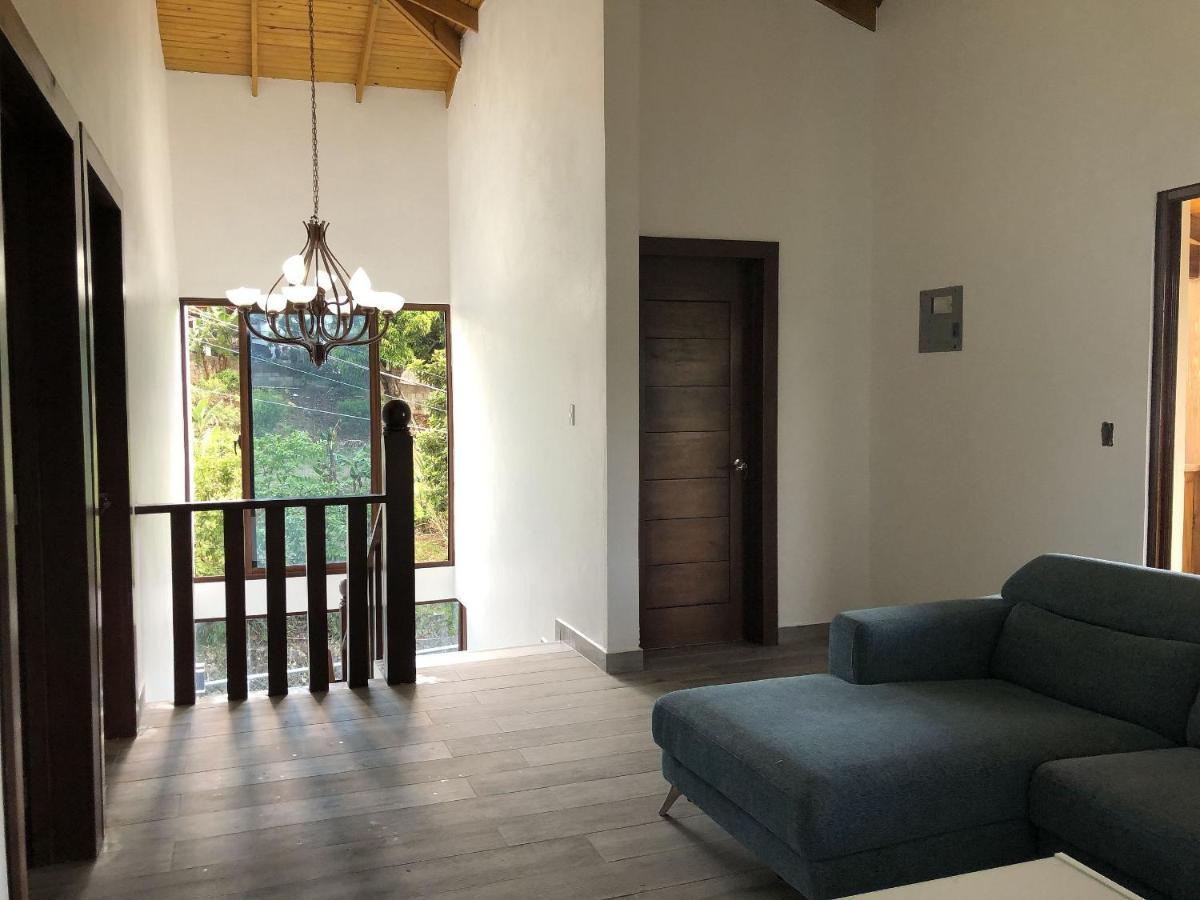 Villa Mi Patio By Hospedify - Hermosa Villa Con Mesa De Billar Y Rio Cristalino A 3 Min Un Pequeno Paraiso En Jarabacoa Zewnętrze zdjęcie